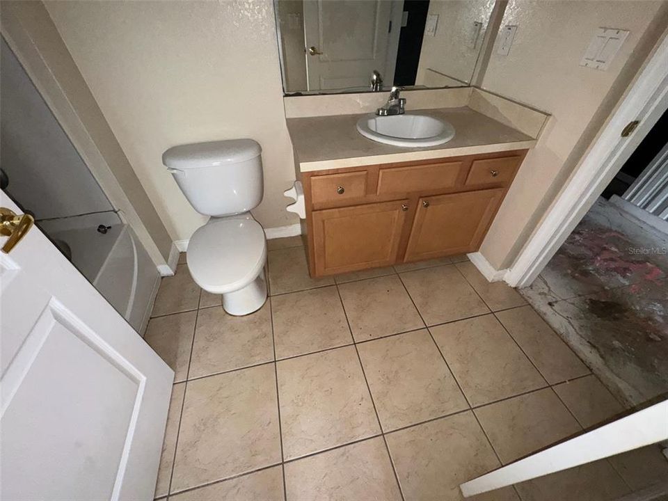 Active With Contract: $227,000 (4 beds, 2 baths, 1400 Square Feet)