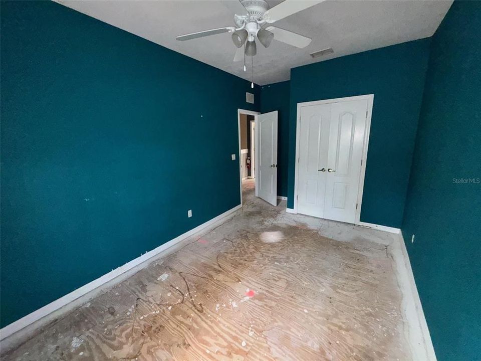 Active With Contract: $227,000 (4 beds, 2 baths, 1400 Square Feet)