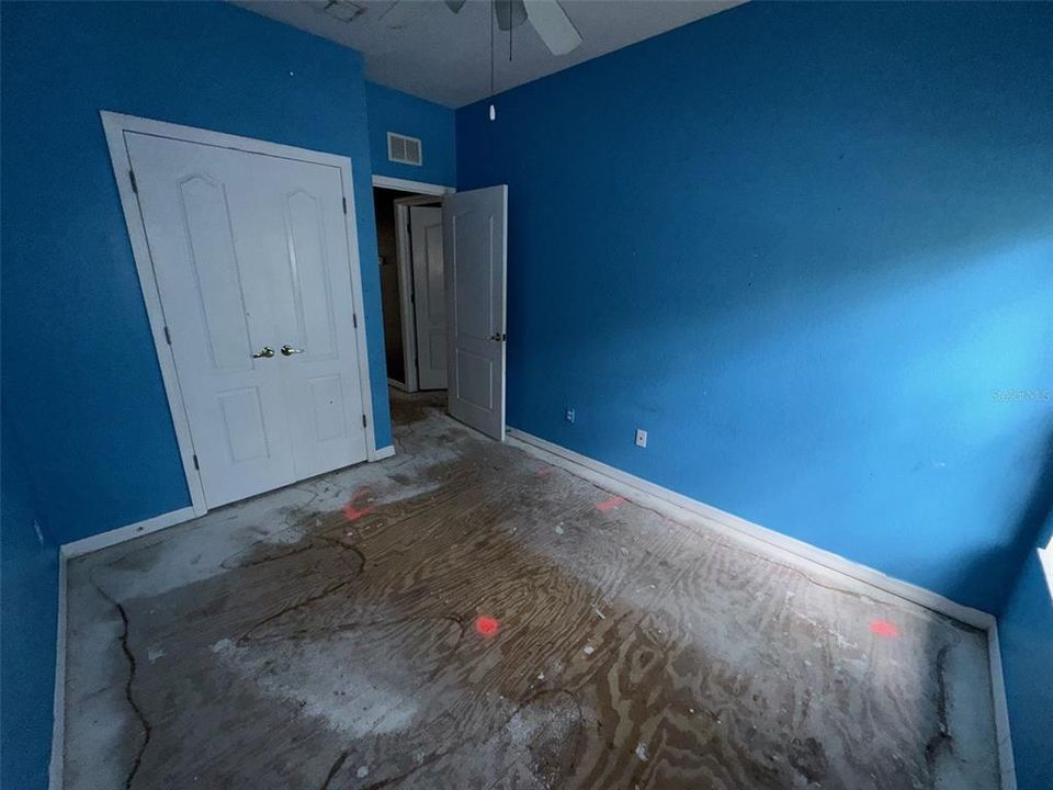 Active With Contract: $227,000 (4 beds, 2 baths, 1400 Square Feet)