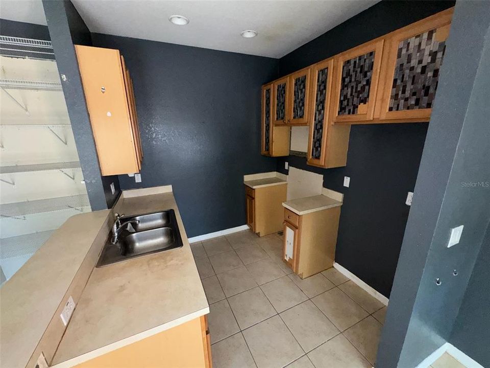 Active With Contract: $227,000 (4 beds, 2 baths, 1400 Square Feet)