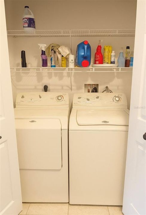 Под контрактом: $2,200 (2 спален, 2 ванн, 1382 Квадратных фут)