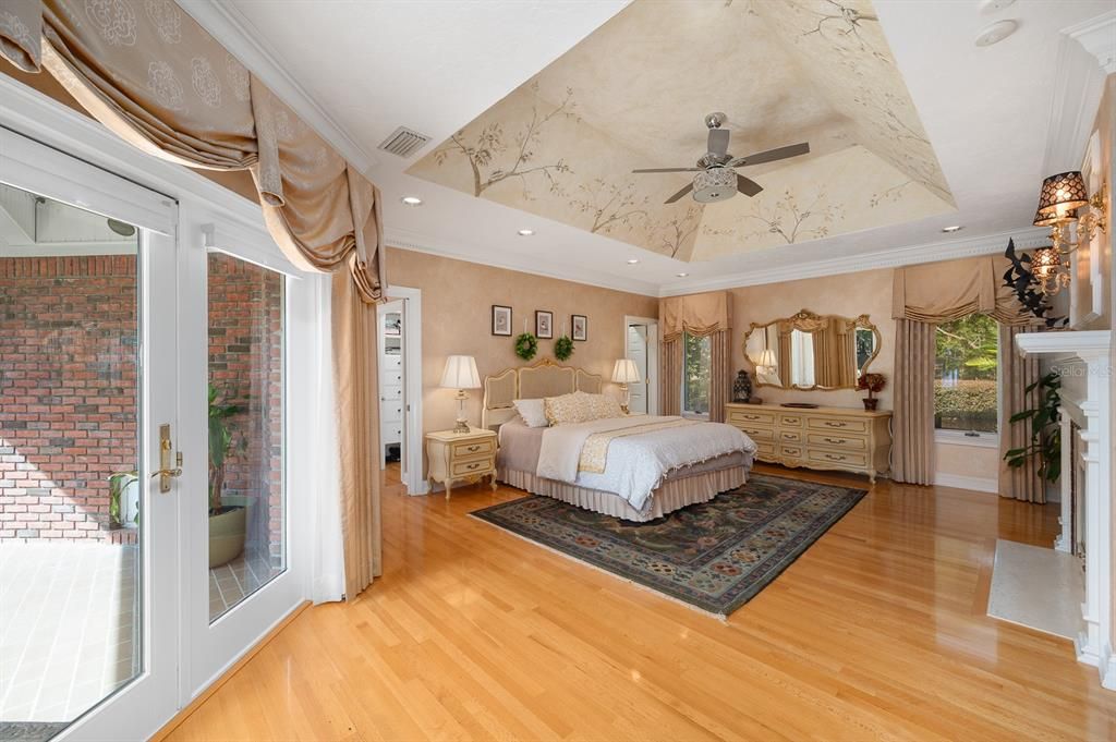 For Sale: $875,000 (3 beds, 2 baths, 3863 Square Feet)