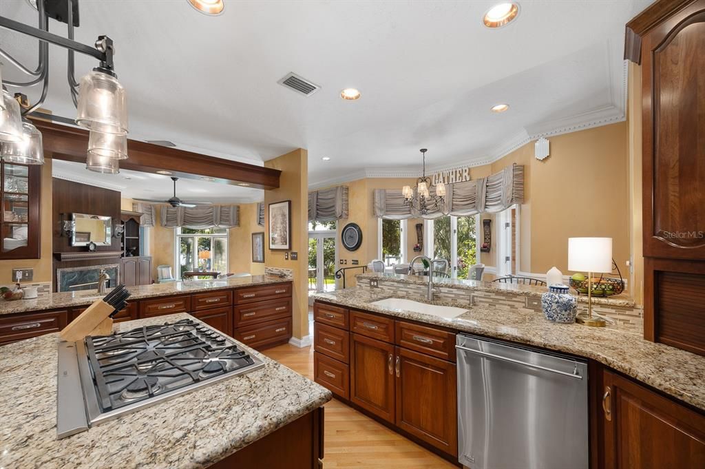 For Sale: $875,000 (3 beds, 2 baths, 3863 Square Feet)