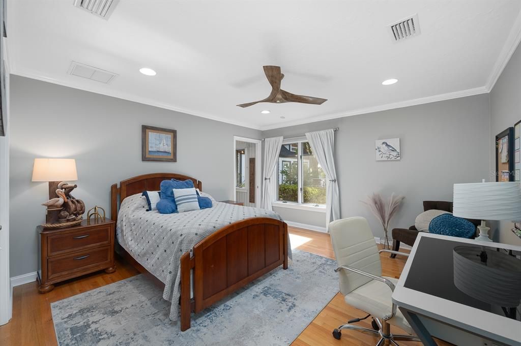 For Sale: $875,000 (3 beds, 2 baths, 3863 Square Feet)