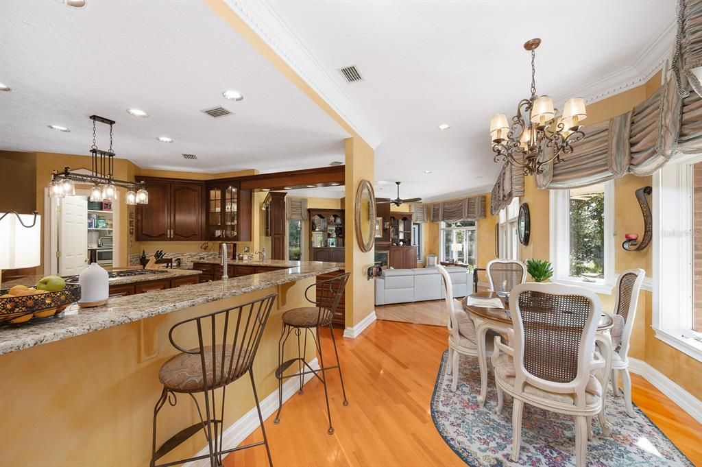 For Sale: $875,000 (3 beds, 2 baths, 3863 Square Feet)