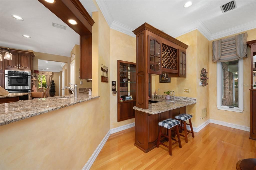 For Sale: $875,000 (3 beds, 2 baths, 3863 Square Feet)