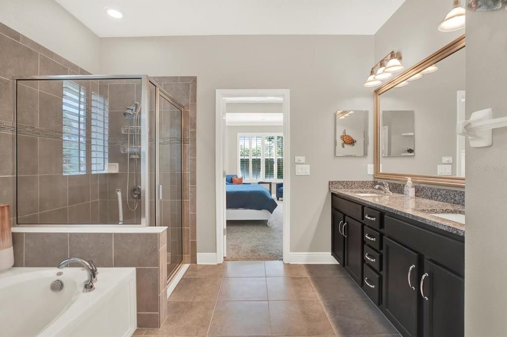 For Sale: $555,000 (4 beds, 3 baths, 2921 Square Feet)