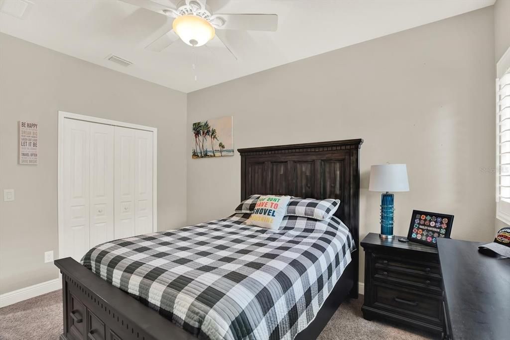 For Sale: $555,000 (4 beds, 3 baths, 2921 Square Feet)