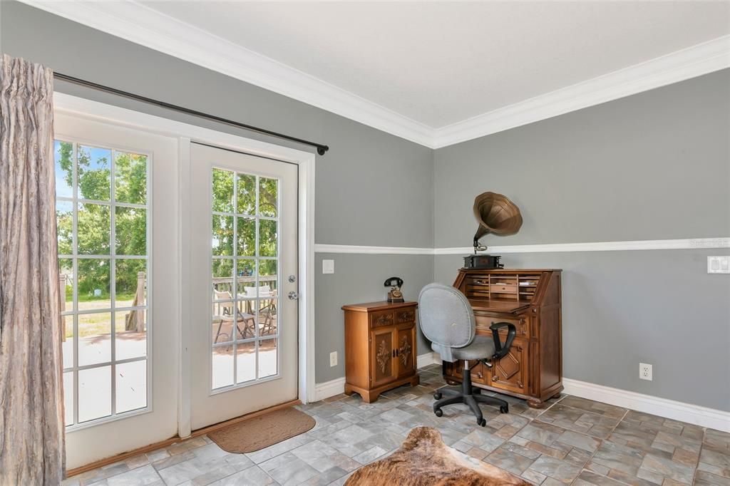 待售: $544,000 (4 贝兹, 2 浴室, 2280 平方英尺)