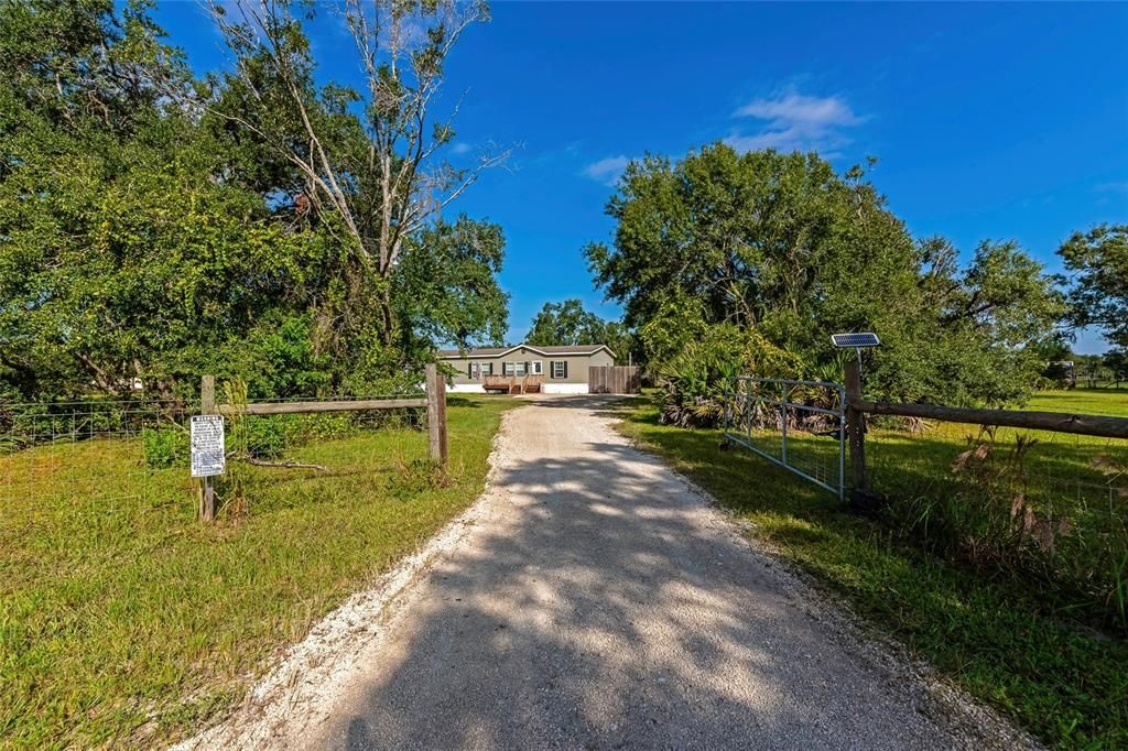 待售: $544,000 (4 贝兹, 2 浴室, 2280 平方英尺)