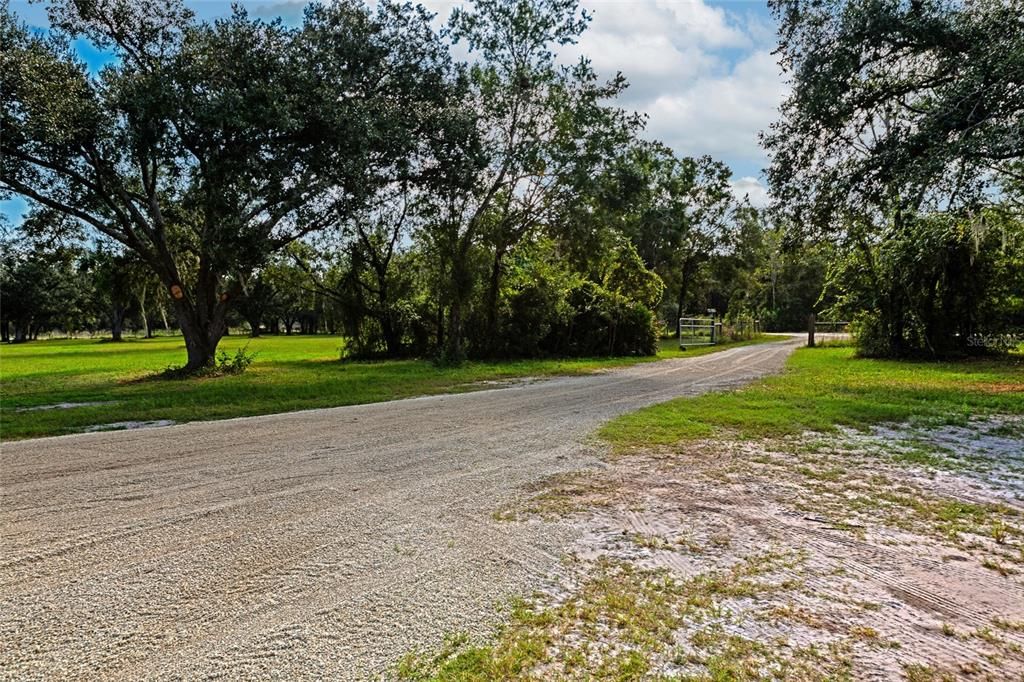 待售: $544,000 (4 贝兹, 2 浴室, 2280 平方英尺)