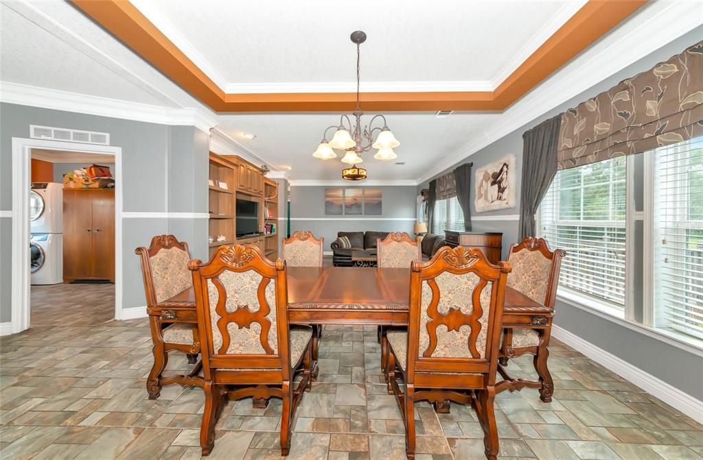 待售: $544,000 (4 贝兹, 2 浴室, 2280 平方英尺)