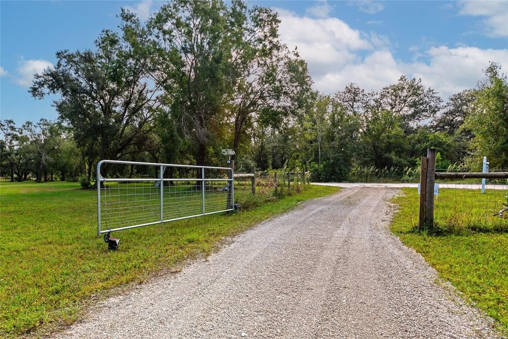 待售: $544,000 (4 贝兹, 2 浴室, 2280 平方英尺)