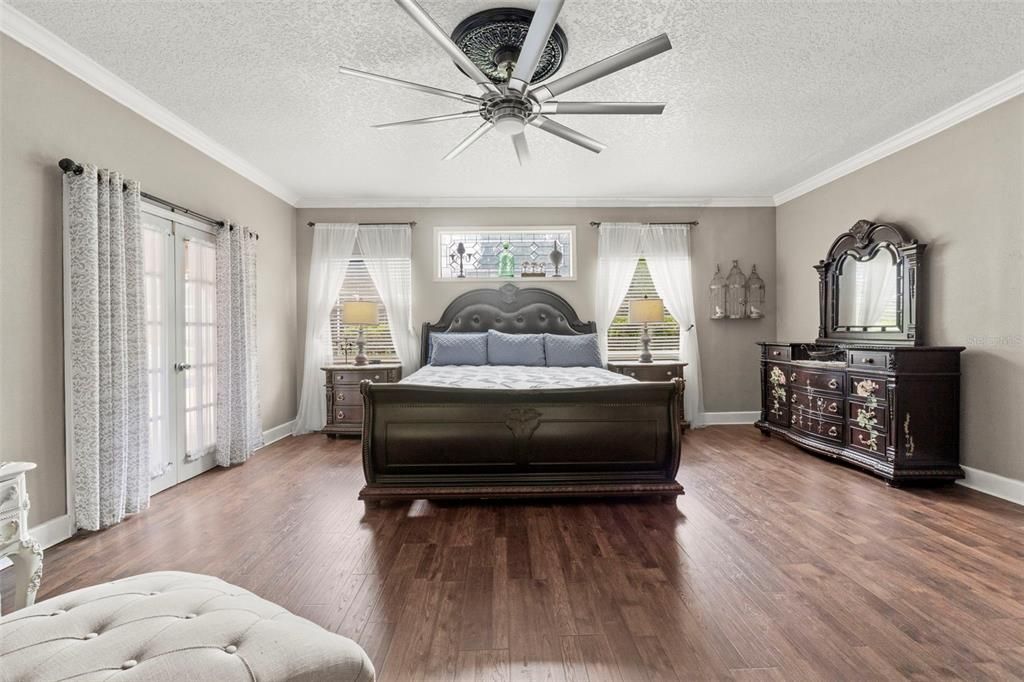 For Sale: $1,425,000 (4 beds, 4 baths, 4328 Square Feet)