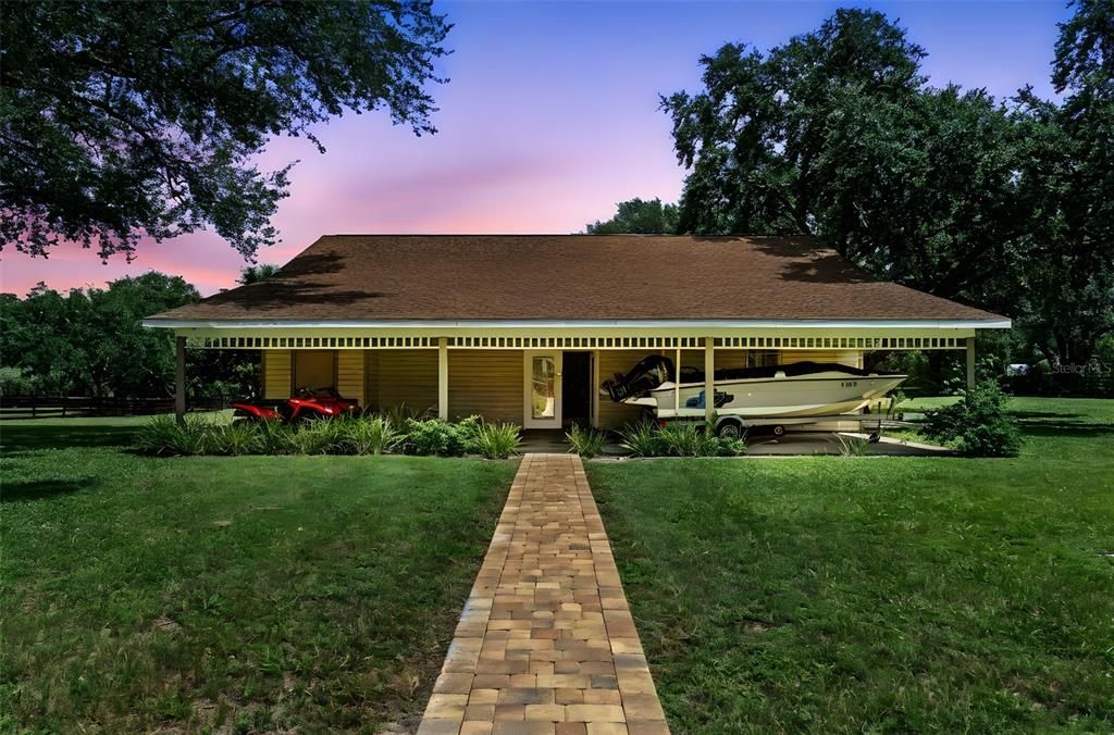 For Sale: $1,425,000 (4 beds, 4 baths, 4328 Square Feet)