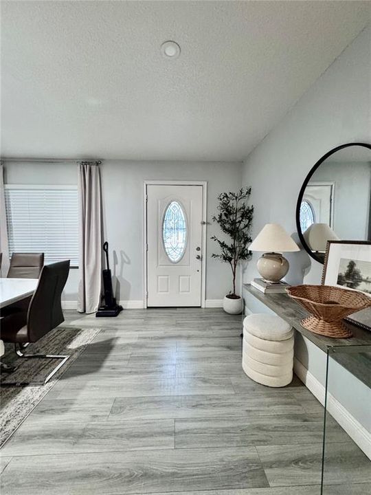 На продажу: $585,000 (6 спален, 3 ванн, 2902 Квадратных фут)