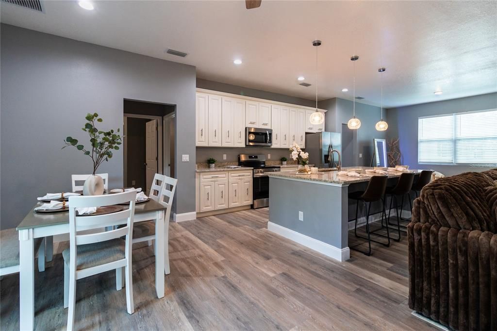 For Sale: $447,000 (4 beds, 2 baths, 1913 Square Feet)