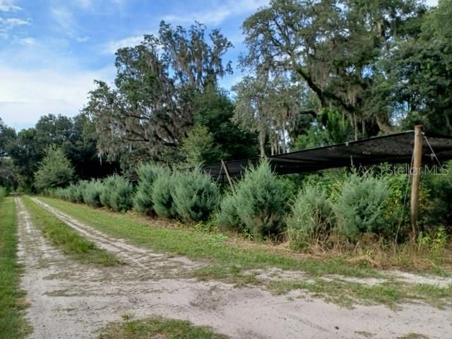 待售: $599,900 (20.86 acres)