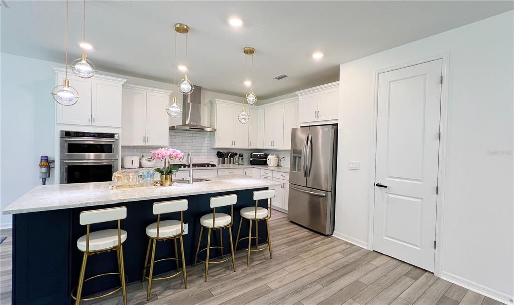 For Sale: $634,900 (5 beds, 4 baths, 3454 Square Feet)