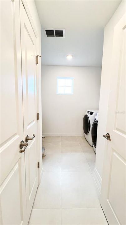 For Sale: $634,900 (5 beds, 4 baths, 3454 Square Feet)