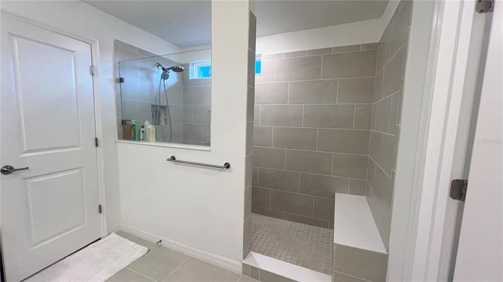 For Sale: $634,900 (5 beds, 4 baths, 3454 Square Feet)