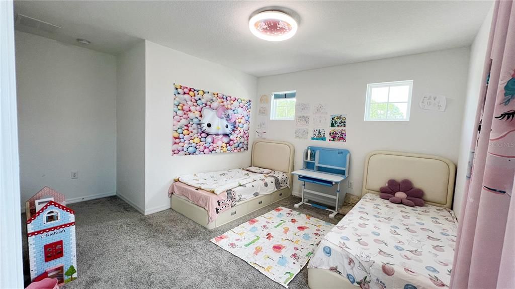 For Sale: $634,900 (5 beds, 4 baths, 3454 Square Feet)