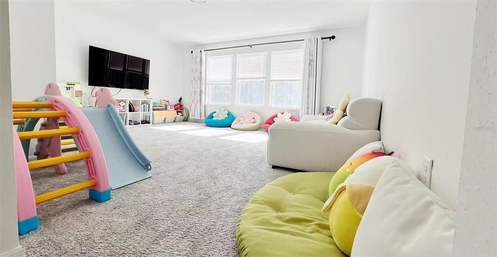 For Sale: $634,900 (5 beds, 4 baths, 3454 Square Feet)