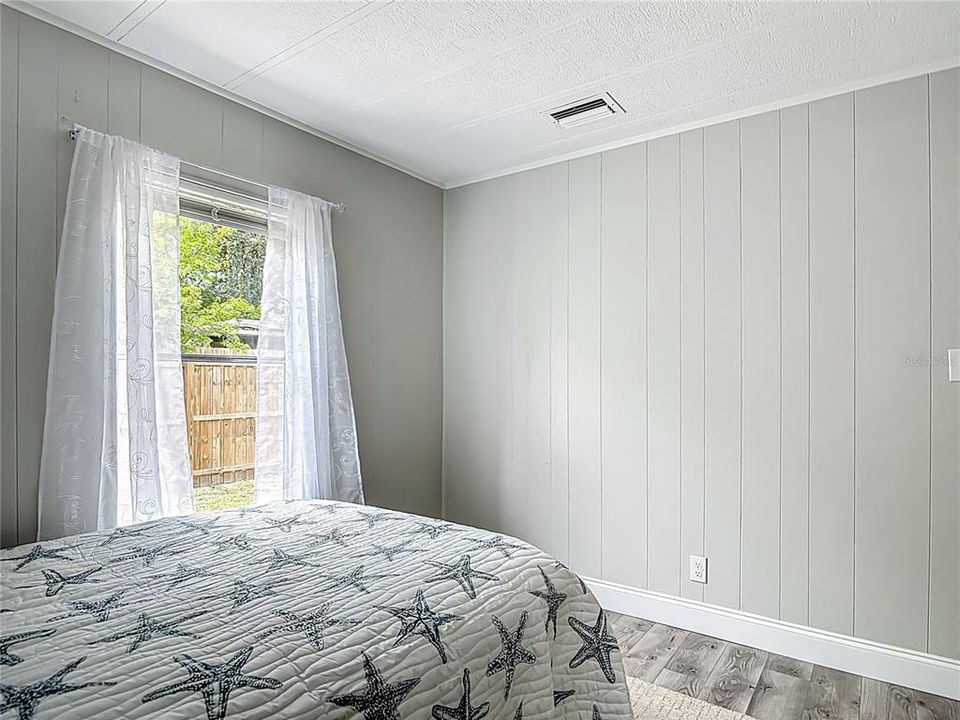 合同活跃: $215,000 (3 贝兹, 2 浴室, 1344 平方英尺)