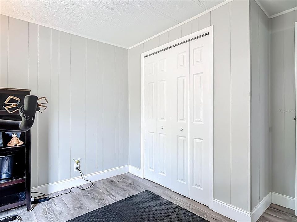 合同活跃: $215,000 (3 贝兹, 2 浴室, 1344 平方英尺)