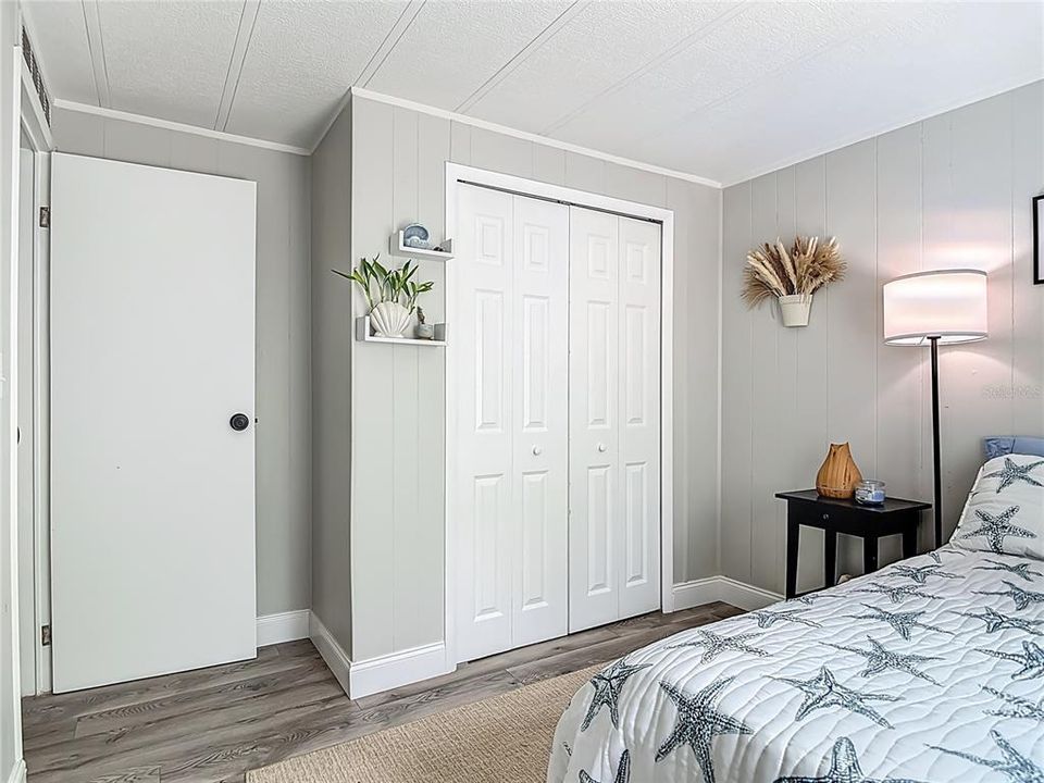 合同活跃: $215,000 (3 贝兹, 2 浴室, 1344 平方英尺)