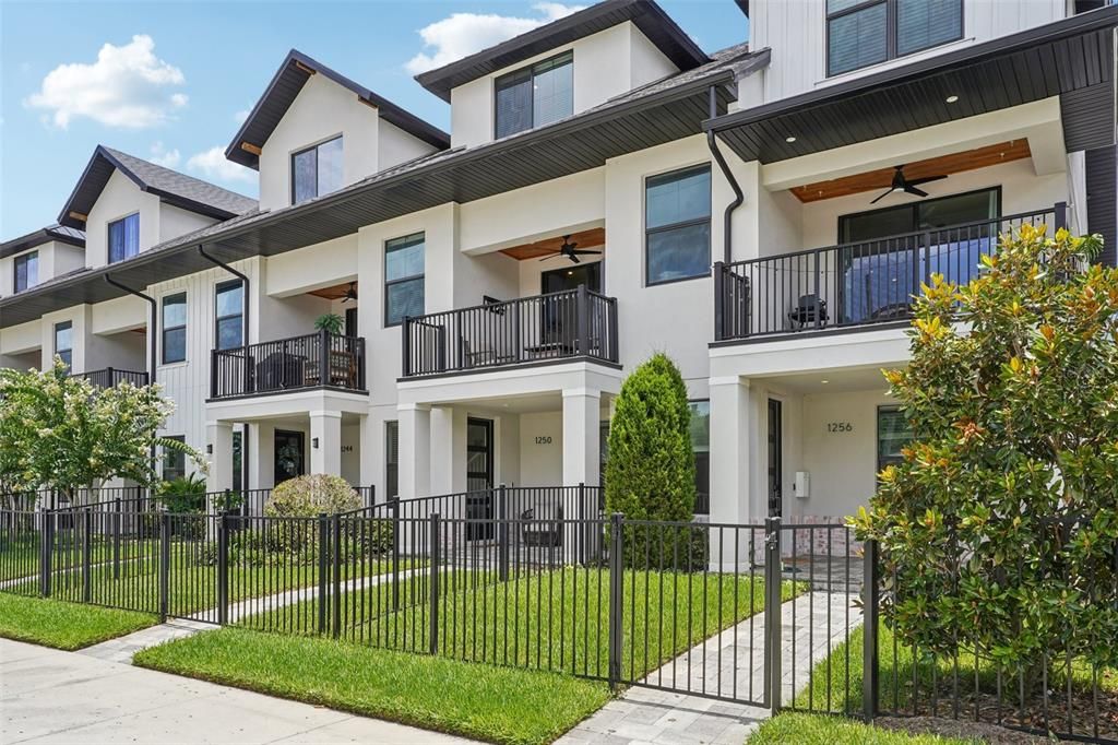 На продажу: $590,000 (3 спален, 3 ванн, 1937 Квадратных фут)