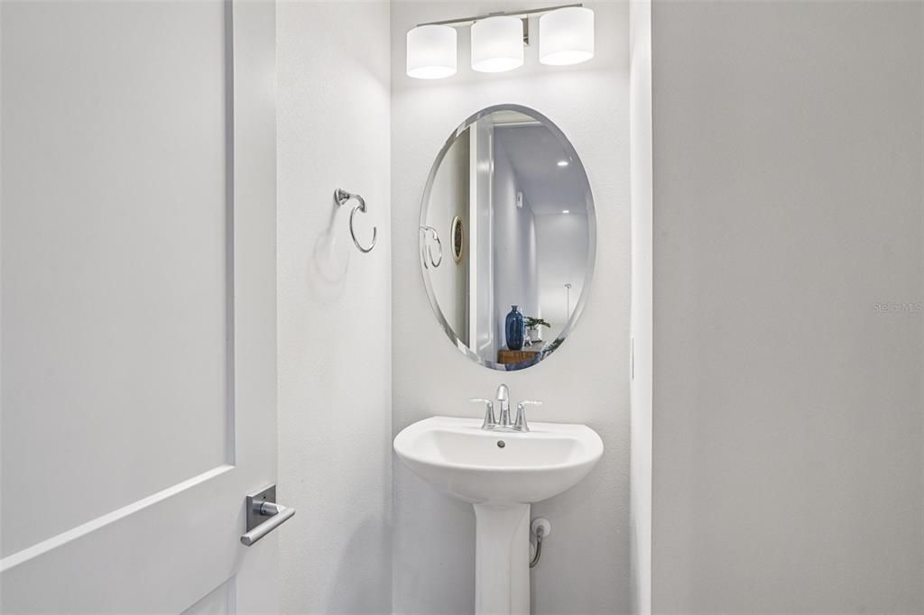 На продажу: $590,000 (3 спален, 3 ванн, 1937 Квадратных фут)