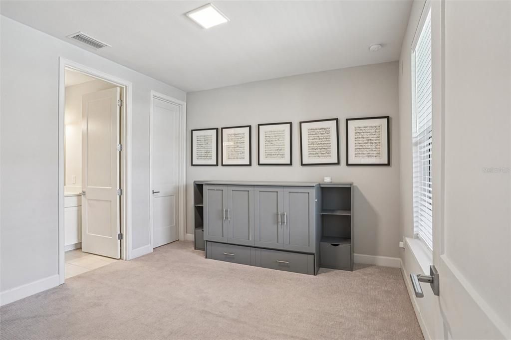 На продажу: $590,000 (3 спален, 3 ванн, 1937 Квадратных фут)