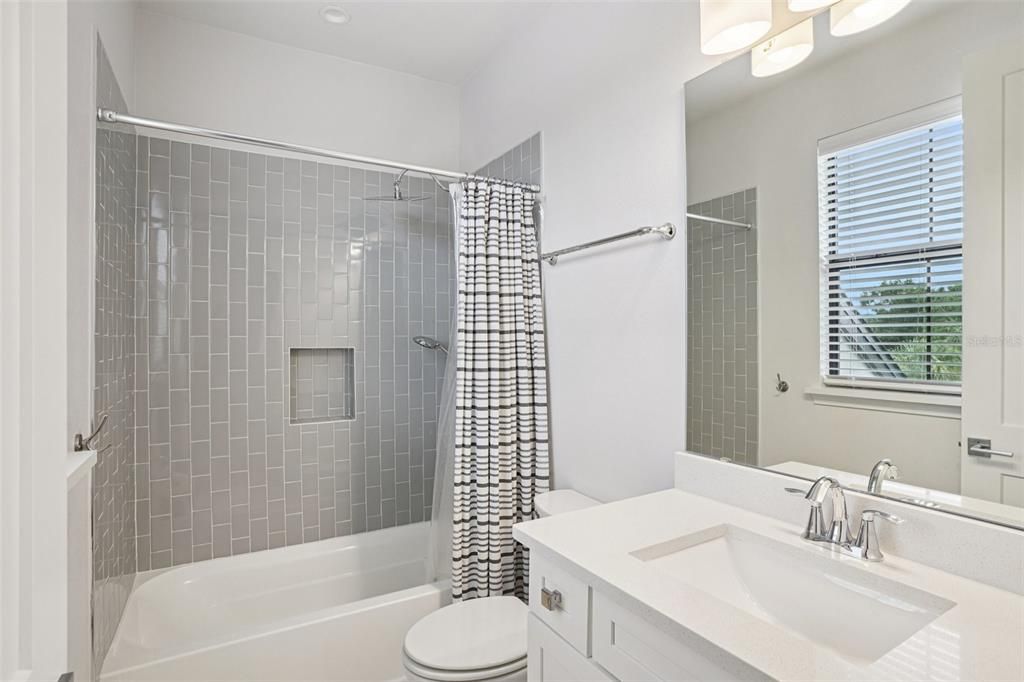 На продажу: $590,000 (3 спален, 3 ванн, 1937 Квадратных фут)