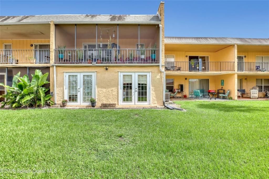 For Sale: $175,000 (3 beds, 3 baths, 1618 Square Feet)