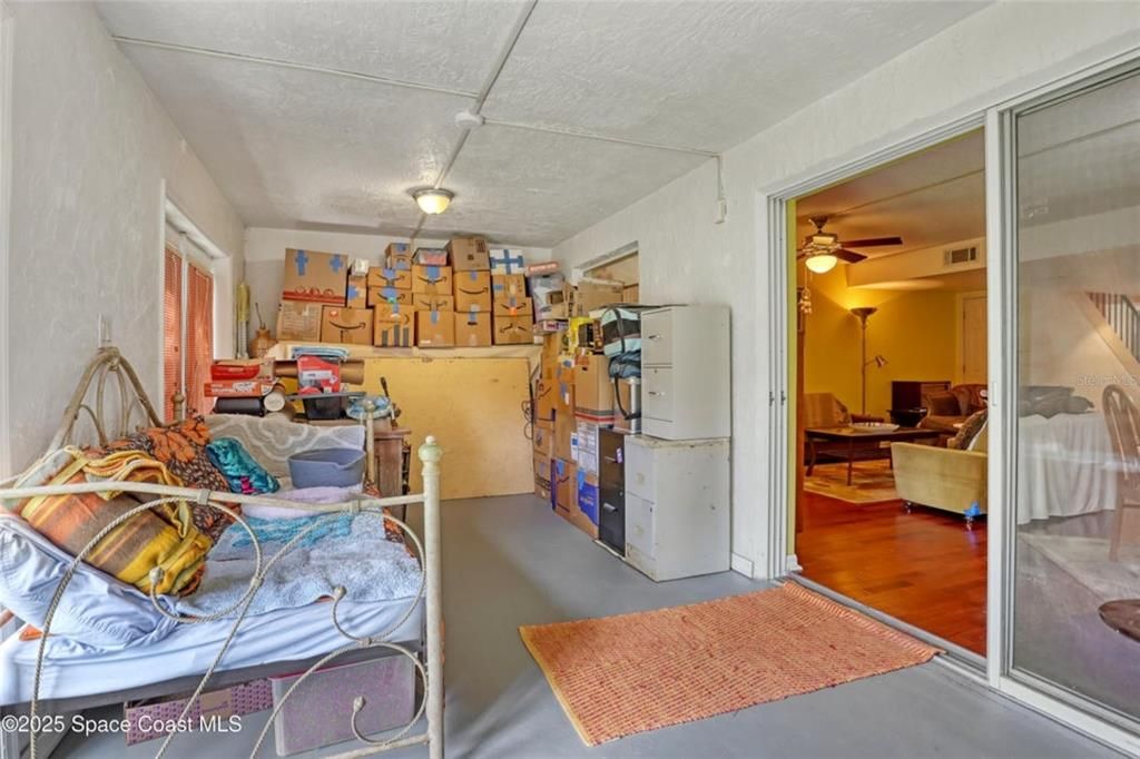 For Sale: $175,000 (3 beds, 3 baths, 1618 Square Feet)