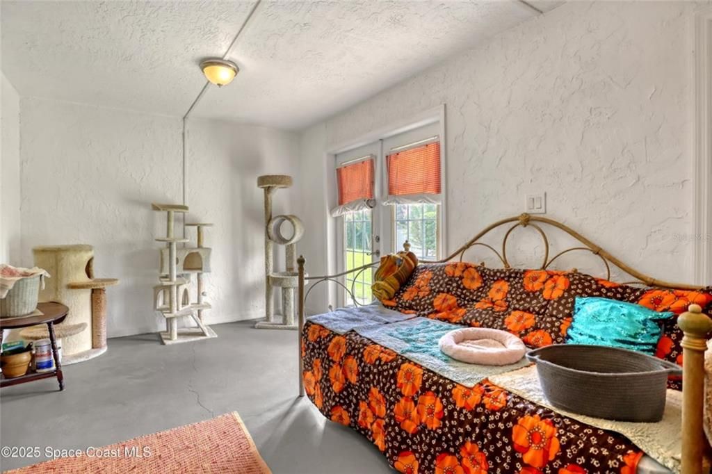 For Sale: $175,000 (3 beds, 3 baths, 1618 Square Feet)