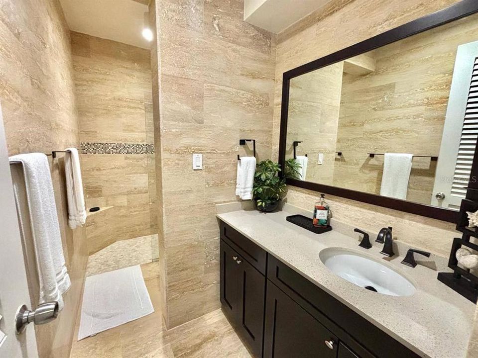 For Rent: $14,000 (3 beds, 3 baths, 3086 Square Feet)