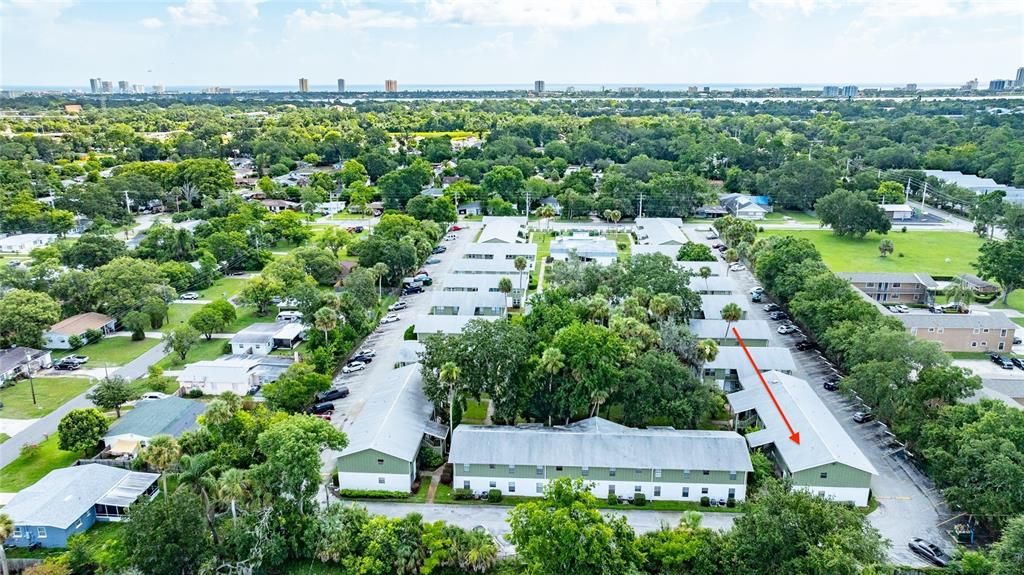 For Sale: $139,000 (2 beds, 2 baths, 952 Square Feet)
