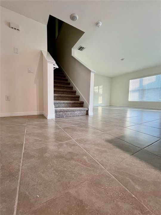 出租: $2,750 (5 贝兹, 3 浴室, 2605 平方英尺)