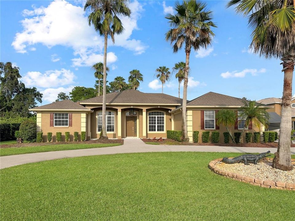 Active With Contract: $573,900 (4 beds, 3 baths, 2821 Square Feet)