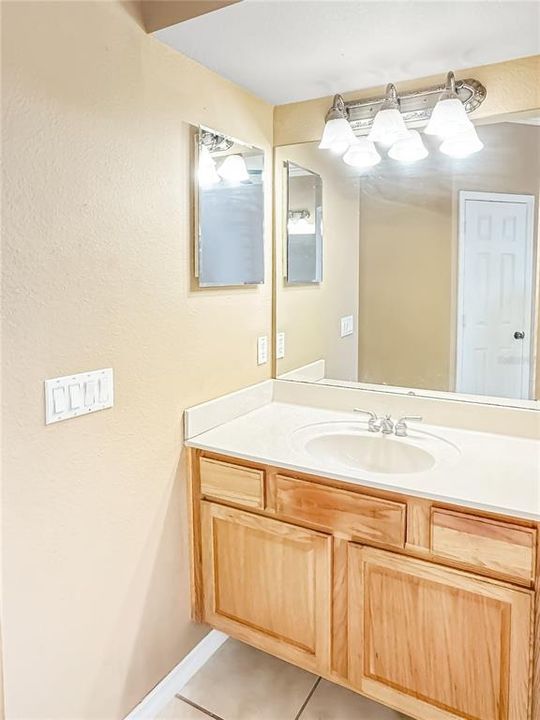Active With Contract: $573,900 (4 beds, 3 baths, 2821 Square Feet)