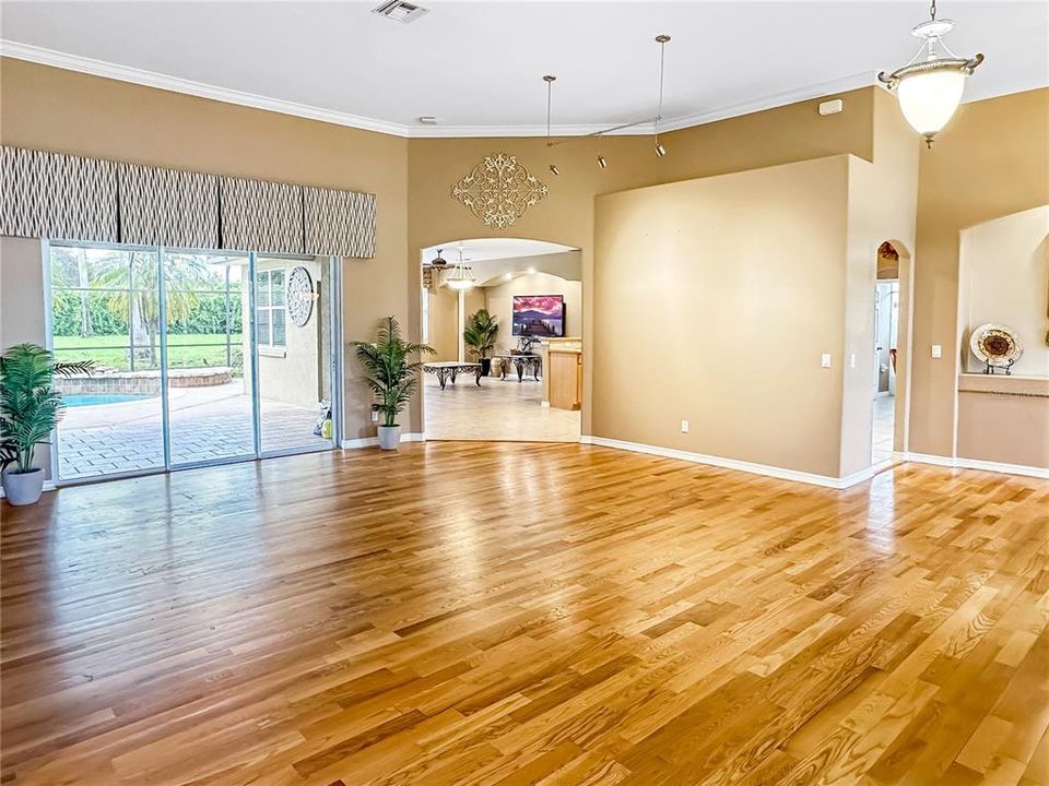 Active With Contract: $573,900 (4 beds, 3 baths, 2821 Square Feet)