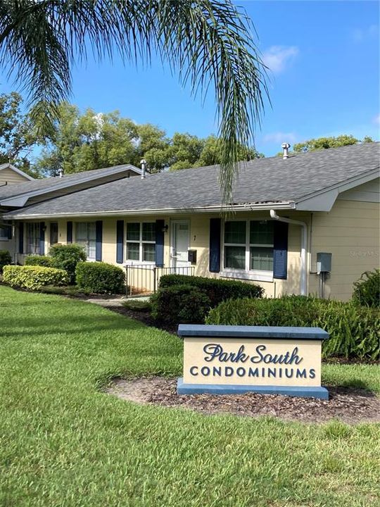 На продажу: $275,000 (2 спален, 1 ванн, 1020 Квадратных фут)