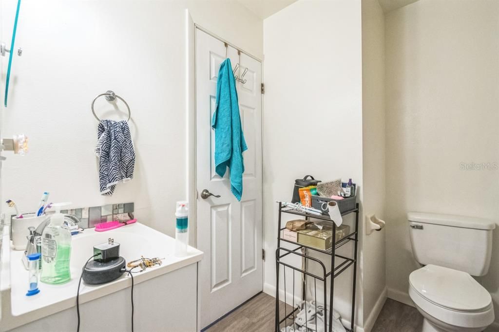 待售: $379,990 (6 贝兹, 0 浴室, 3758 平方英尺)