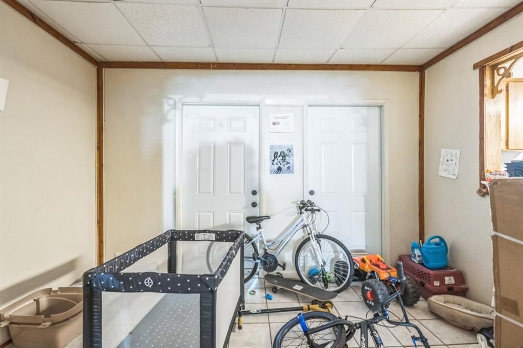 待售: $379,990 (6 贝兹, 0 浴室, 3758 平方英尺)