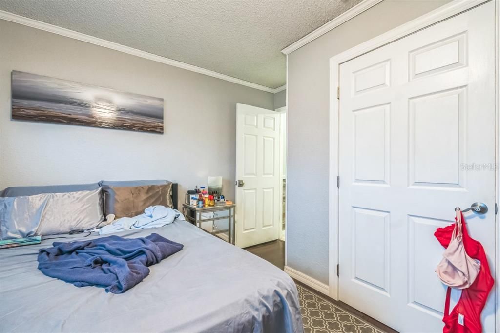 待售: $379,990 (6 贝兹, 0 浴室, 3758 平方英尺)