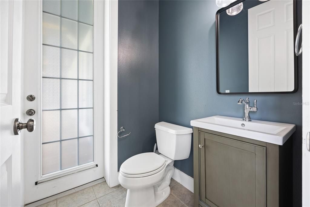 For Sale: $1,100,000 (5 beds, 4 baths, 3990 Square Feet)