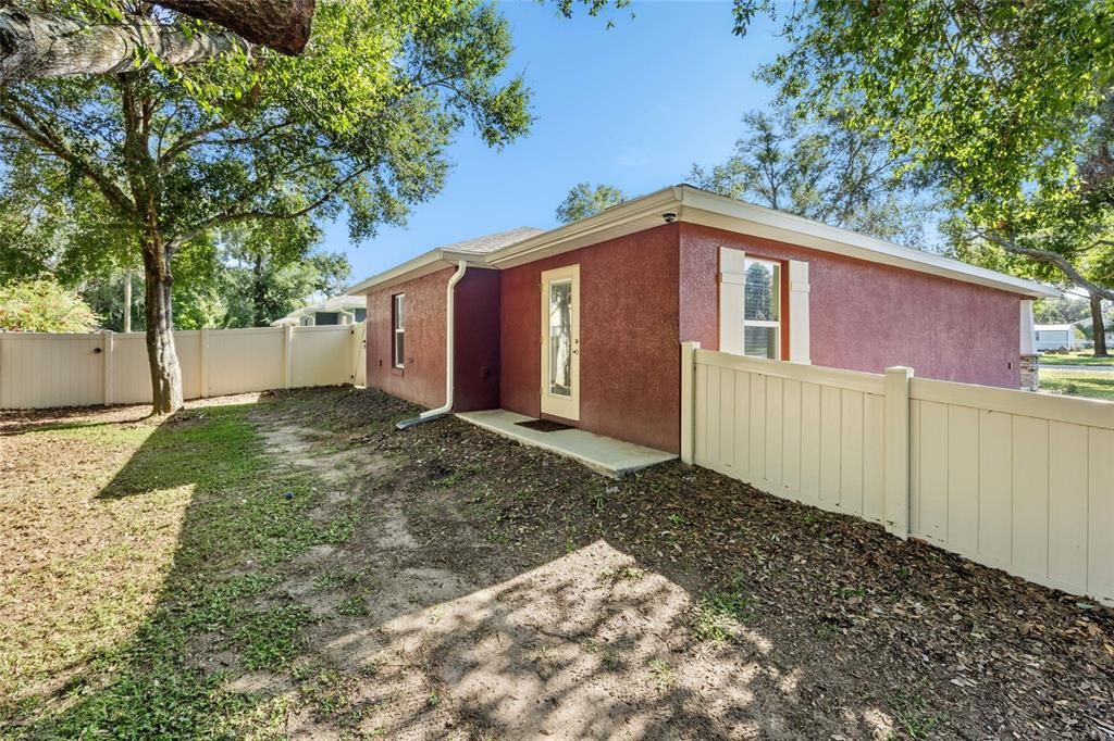 Activo con contrato: $299,900 (3 camas, 2 baños, 1363 Pies cuadrados)