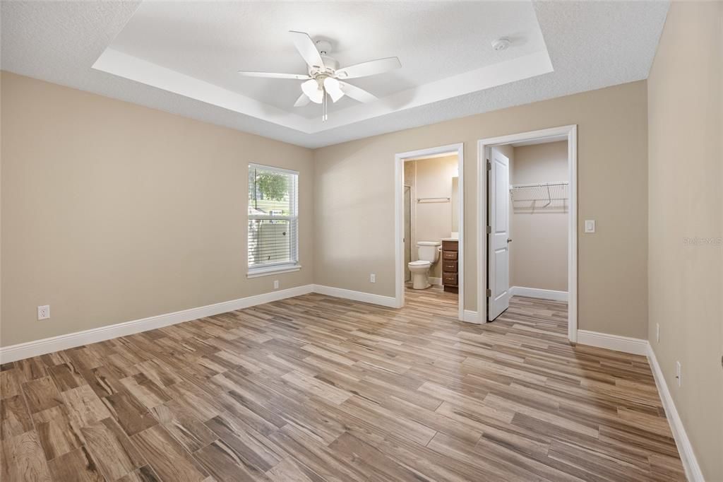 Activo con contrato: $299,900 (3 camas, 2 baños, 1363 Pies cuadrados)